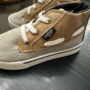 SOLD!!!!!!!! Oshkosh Boys boots Size 12 brand New